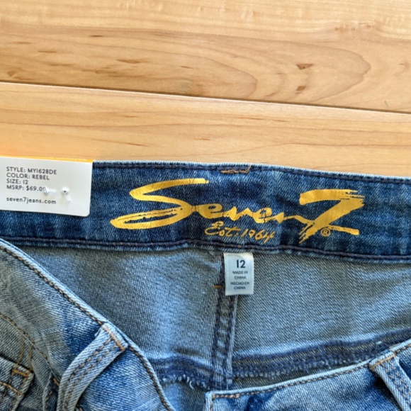 Seven 7 Weekend Boyfriend Jeans Size 12 NWT - Picture 2 of 8